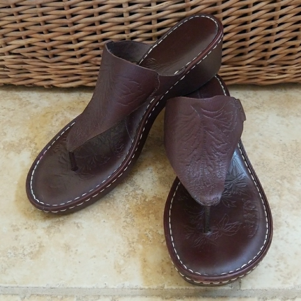 Born brown leather sandals